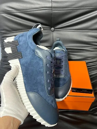 Bouncing sneaker 008