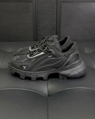 Summit Sneaker 004